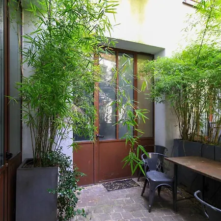 Spacious Apartment For 4 In Paris *